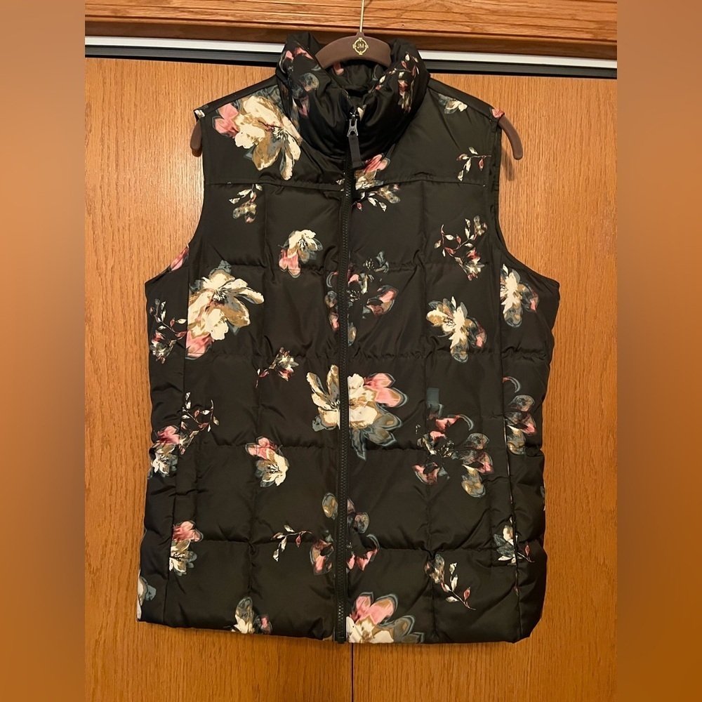 Lands' End olive Floral Vest down filled size medium